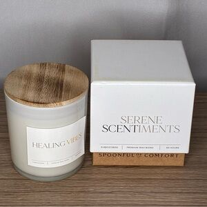 NWT Healing Vibes White Soy Candle with Wooden Lid - 50 Hour Burn Time